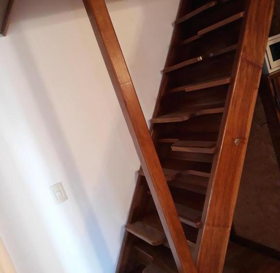 חדר לארבעה סטנדרטי עם מרפסת, La Tavola