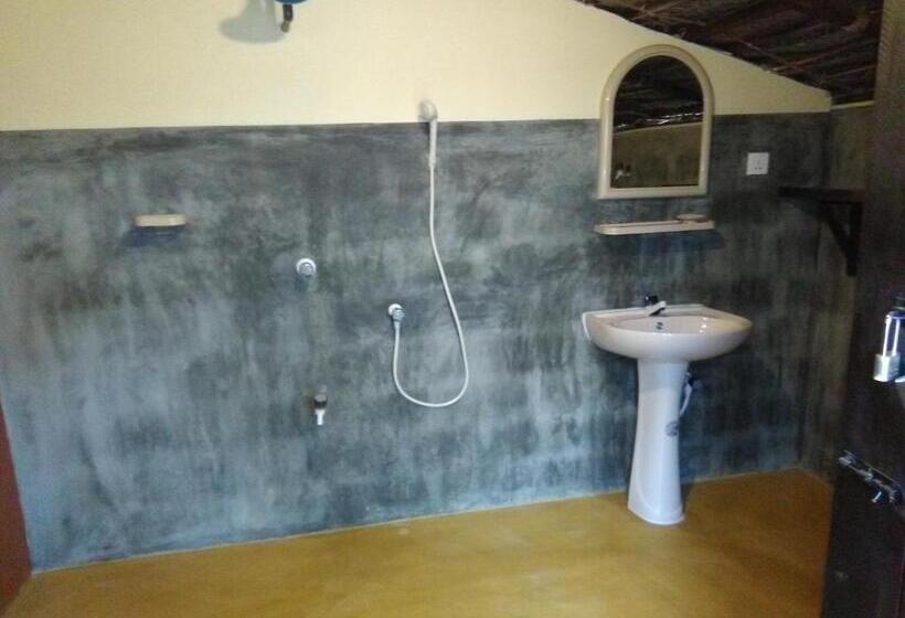 庭の見えるシングルルーム, Moon Garden