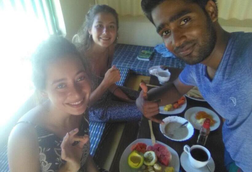 庭の見えるシングルルーム, Moon Garden