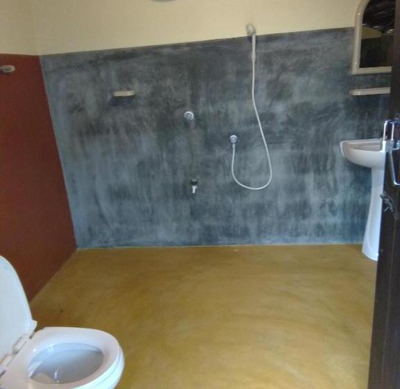 庭の見えるシングルルーム, Moon Garden