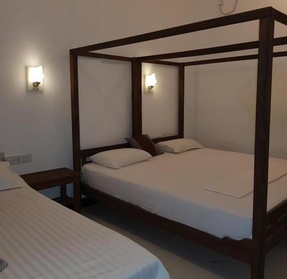 デラックスルーム, Moon Garden