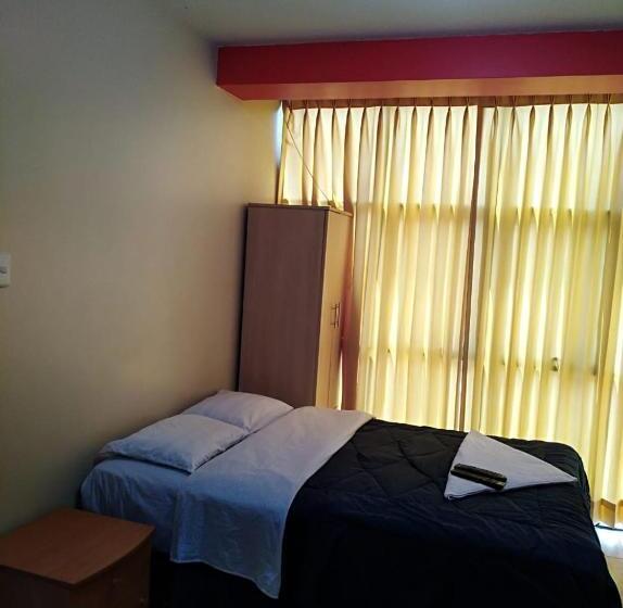 اتاق استاندارد, Sauce