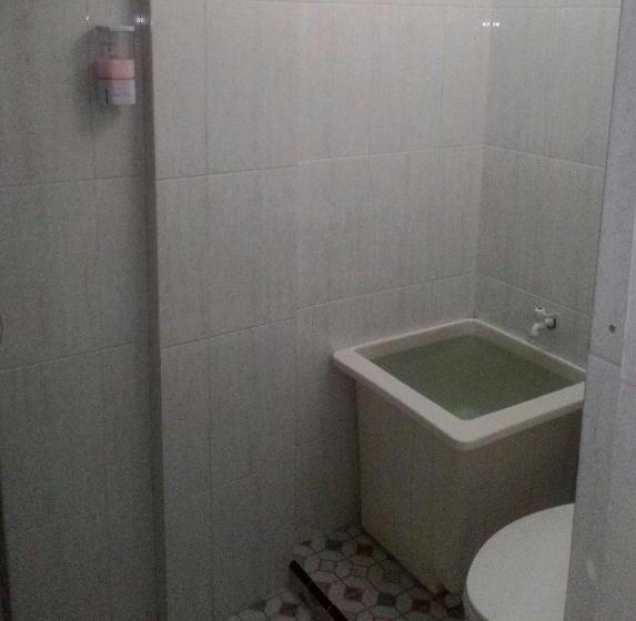 اتاق اکونومی, Balige J&j Guest House 2