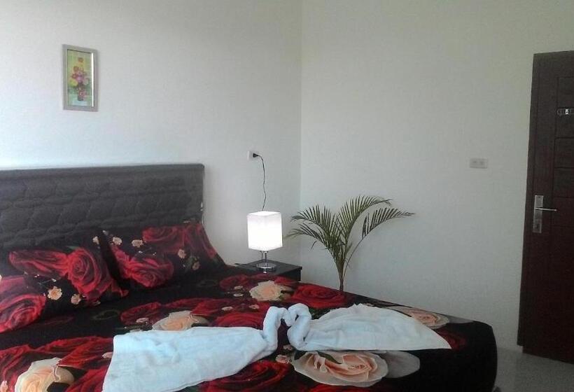 이코노이 4인룸, Balige J&j Guest House 2