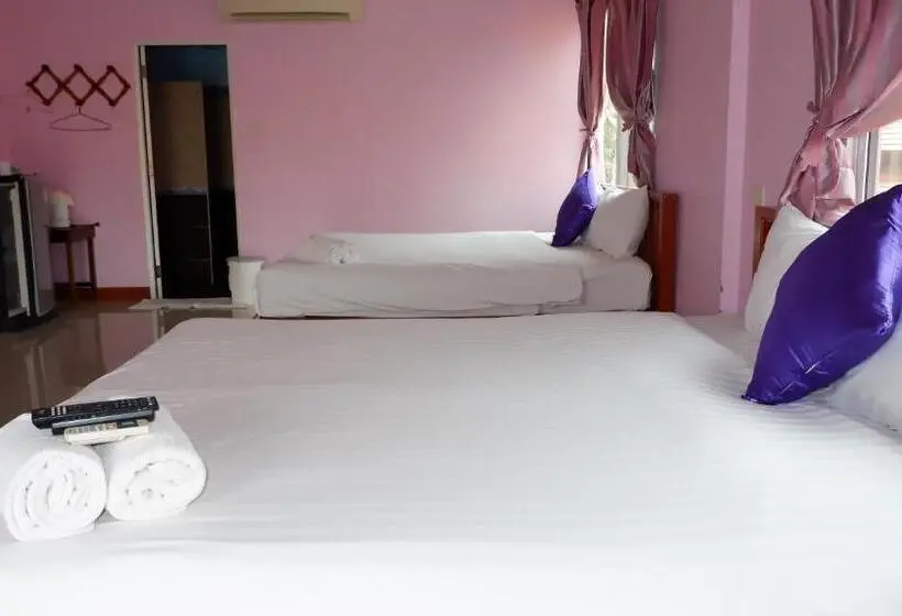 バルコニー付きスタンダードルーム, Chaipatchara Resort