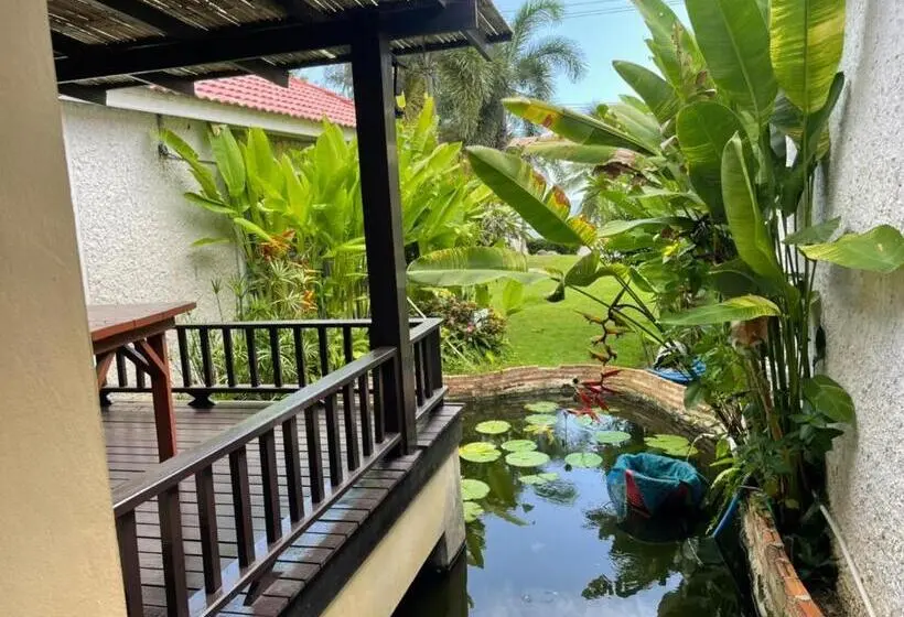 オーシャンビューのスタンダードバンガロー, Chaipatchara Resort
