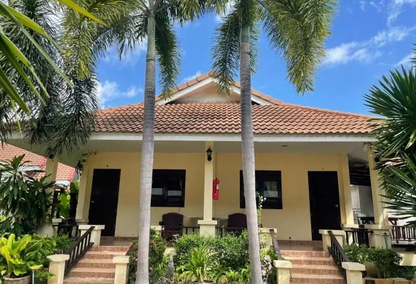 オーシャンビューのスタンダードバンガロー, Chaipatchara Resort