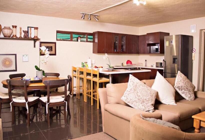 Suite Deluxe, Edison Luxe Guest House