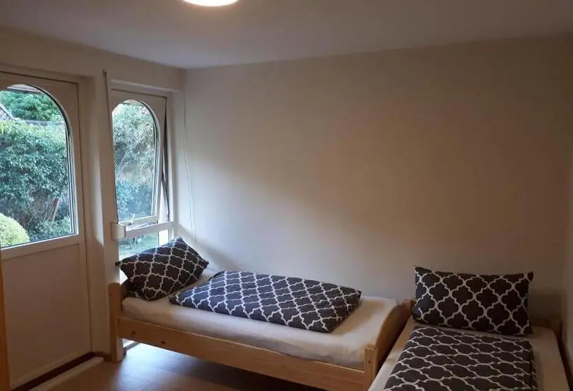 Deluxe Kolmen Hengen Huone, Fiore Gästezimmer