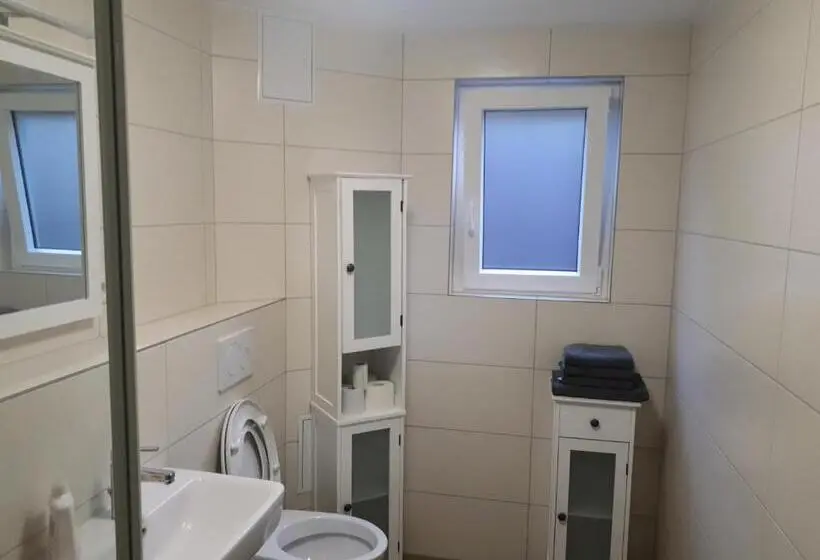 Perhesviitti, Fiore Gästezimmer