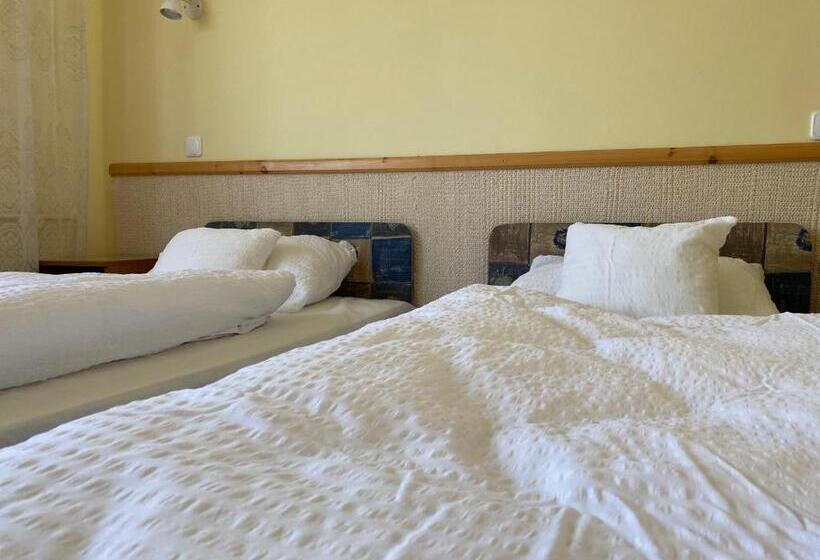 Номер Стандарт Трехместный, Patakparti Vendégház