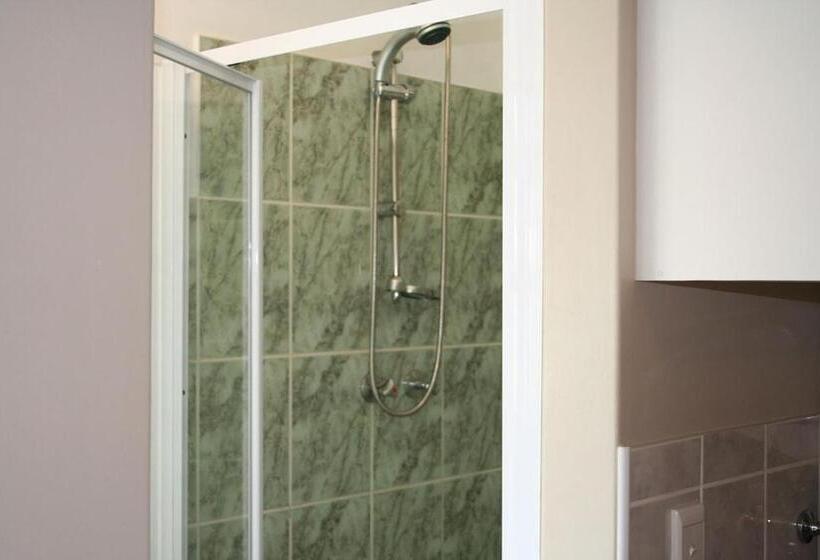 اتاق استاندارد سه نفره, Room In Guest Room Room For 3 Amarachi Guesthouse Spitzkoppe