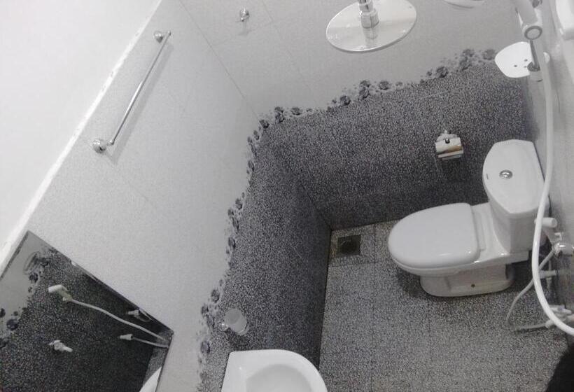 Номер Стандарт, The Peak Residence