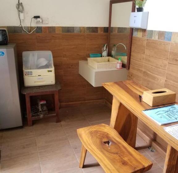 חדר דלוקס, Yuan Room