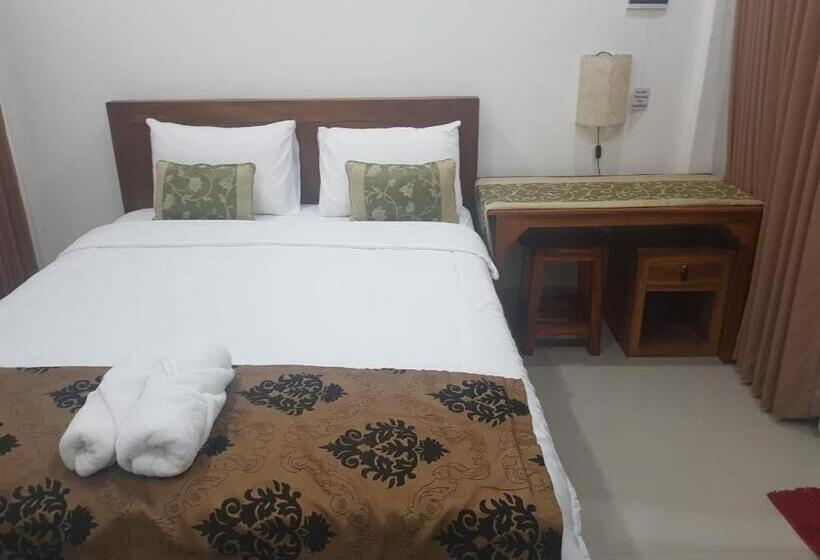 Номер Deluxe, Yuan Room