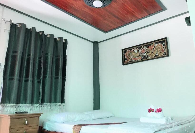 חדר סטנדרט, Moat View