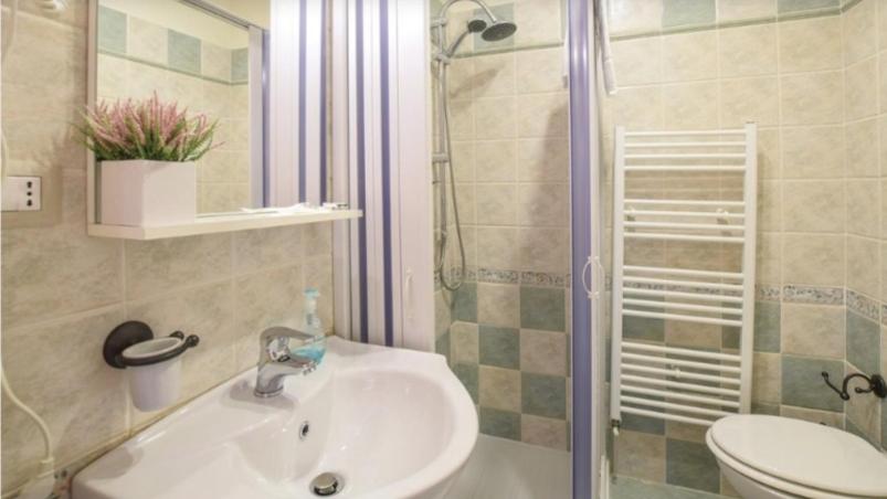 패밀리 룸, Il Giardino Delle Noci