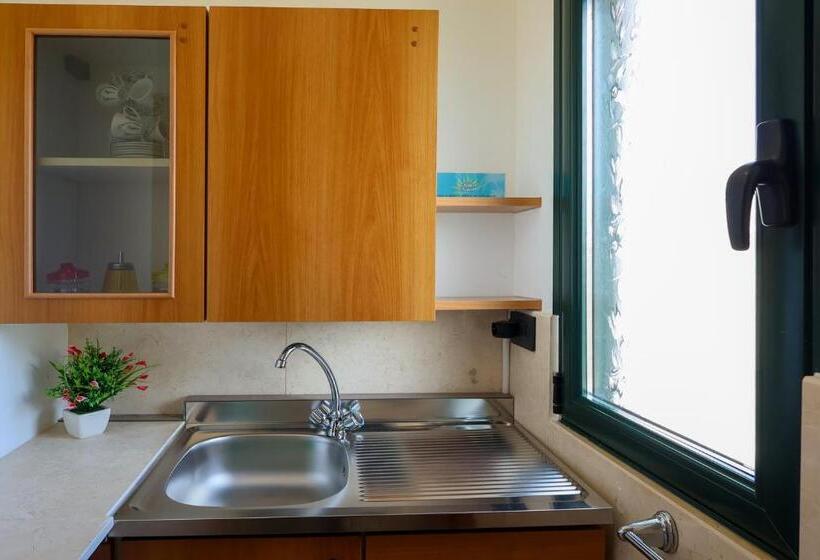 Трехместный Номер Стандарт с Балконом, Il Sole Del Salento