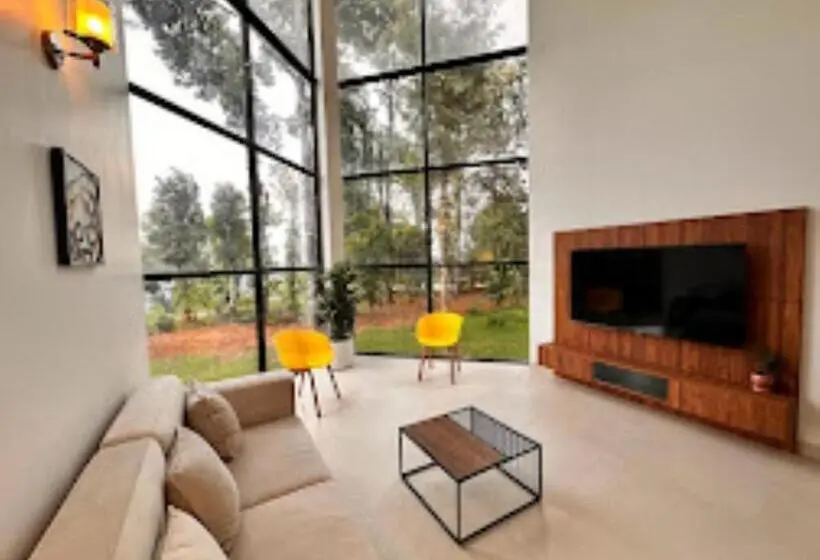 Villa 1 Makuuhuone, Cliffotel Kerala