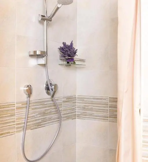 Huoneisto 1 Makuuhuone Allasnäkymä, Agriturismo La Fonte