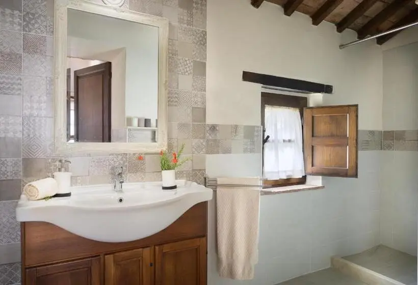 Huoneisto 1 Makuuhuone Pohjakerros, Agriturismo La Fonte