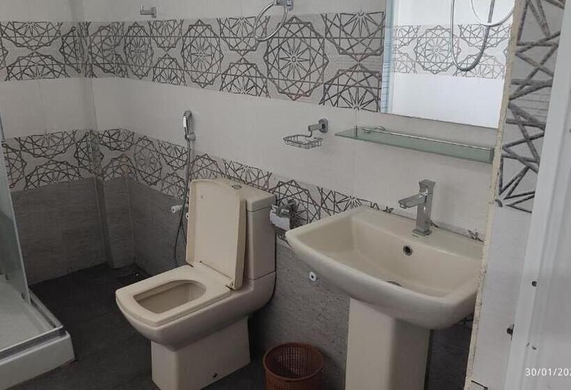 家庭间, Laxsume Guest House Nilaveli