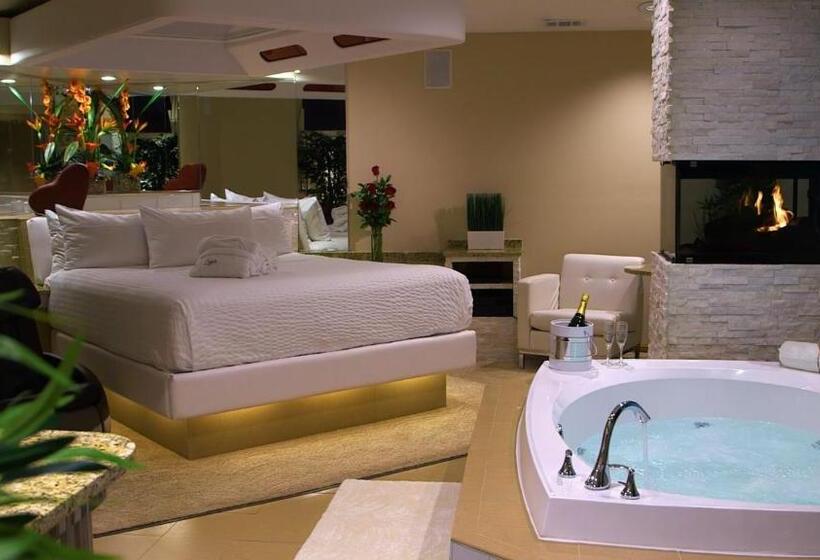 デラックススイート, Sybaris Pool Suites Frankfort   Adults Only