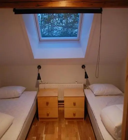 Huoneisto 3 Makuuhuonetta, Torpa Gård