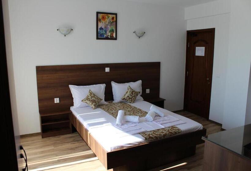 Номер Стандарт Трехместный, Vila Medeea
