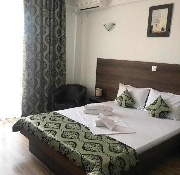 패밀리 룸, Vila Medeea