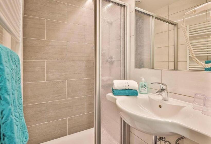 إستديو عائلى, Jugendhotel Bachlehen Und Johanneshof