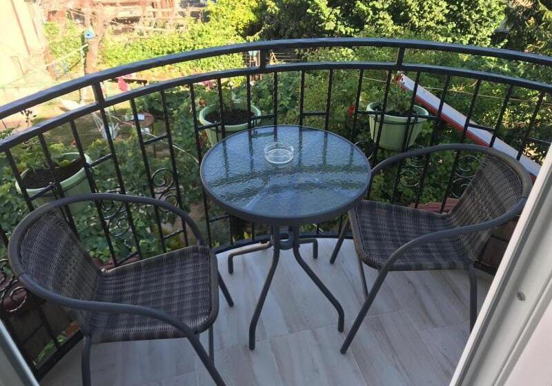 اتاق استاندارد چهار تخته, Casa Amalia