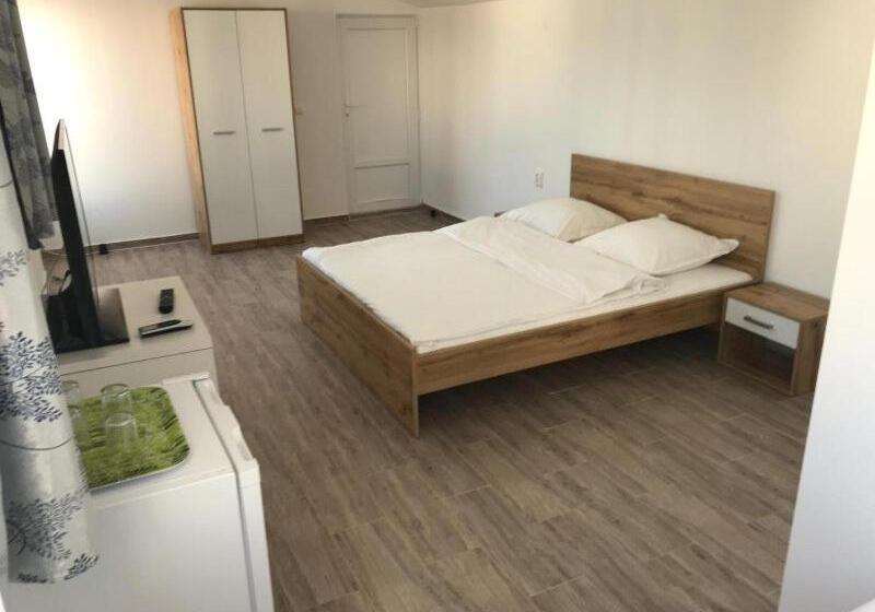 اتاق استاندارد چهار تخته, Casa Amalia