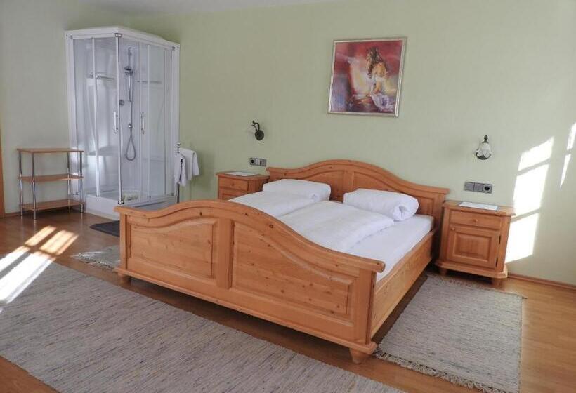 Номер Стандарт, Gästehaus Taner