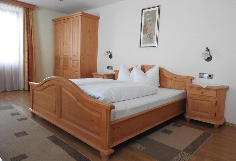 Номер Стандарт, Gästehaus Taner