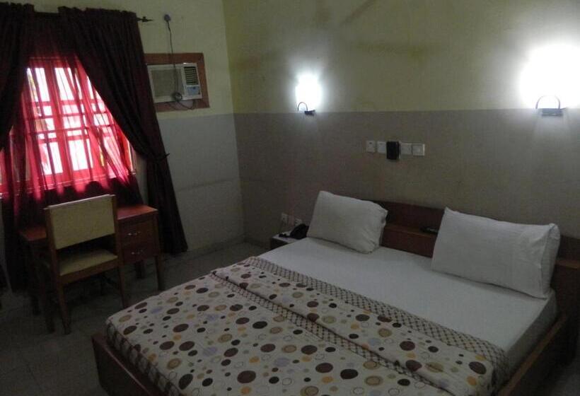 سوییت سوپریور, Neighbourhood Guest House