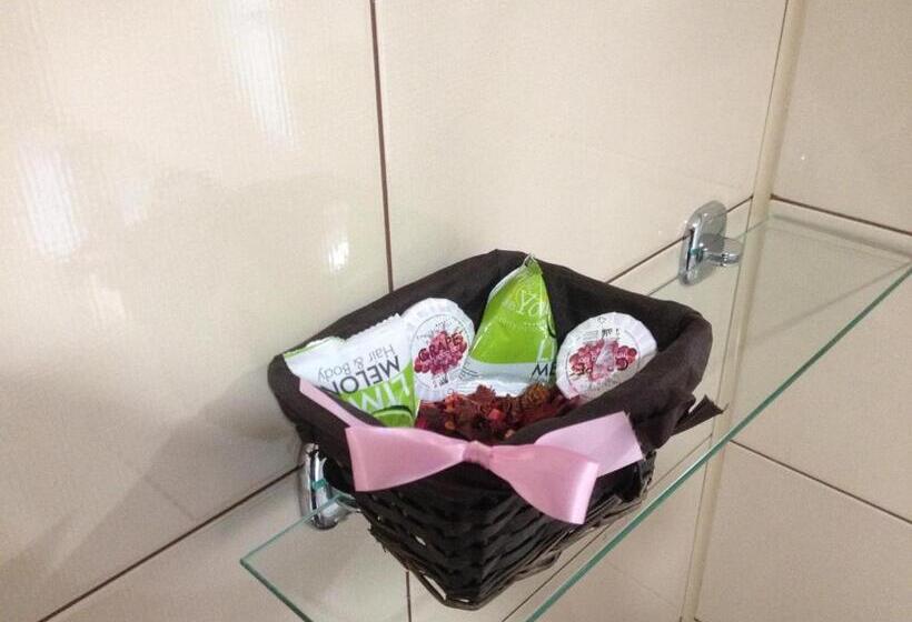 Номер Стандарт, Rosenville