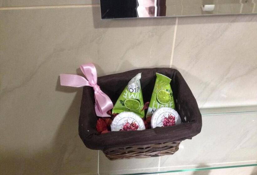 Номер Стандарт, Rosenville