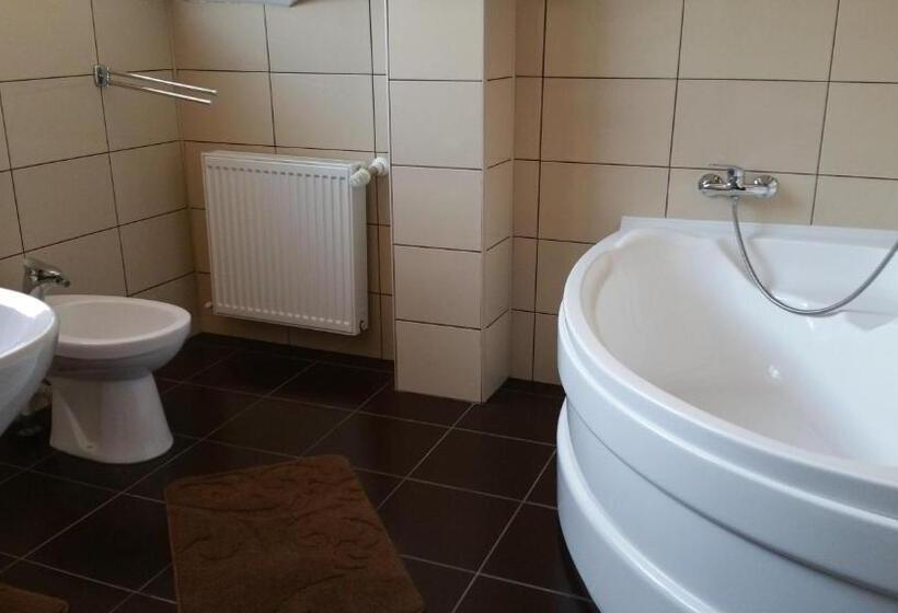 Номер Стандарт, Rosenville