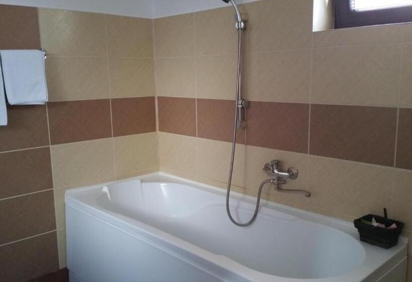 Апартаменты 1 Спальня, Rosenville