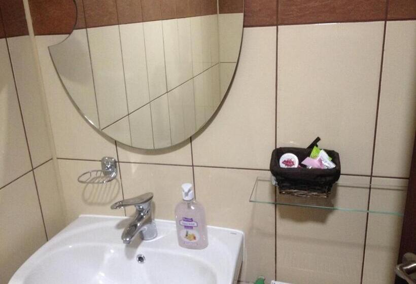 Апартаменты 1 Спальня, Rosenville