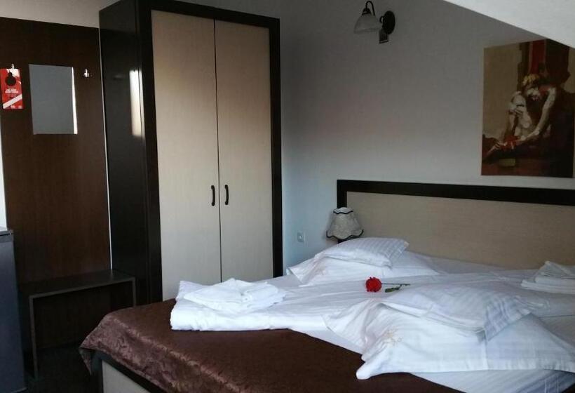 Номер Стандарт, Rosenville