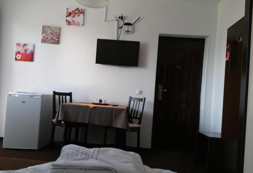 Номер Стандарт, Rosenville