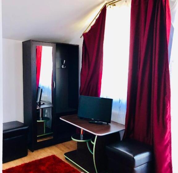 Апартаменты 2 Спальни, Pensiunea White House