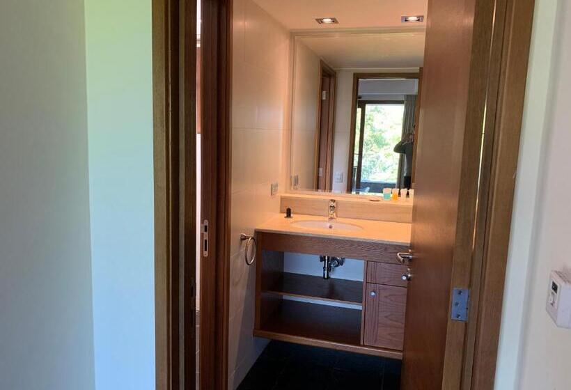 جناح مطل على البحيرة, Playa Grande Suites