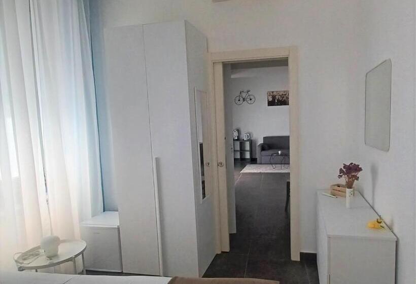 Номер Стандарт, B&b Sandé
