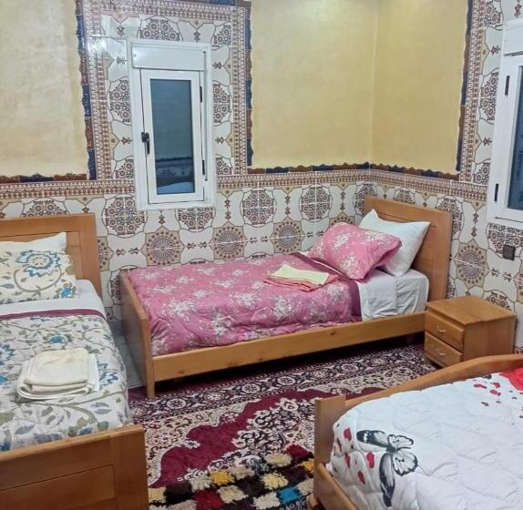 اتاق استاندارد چهار تخته, Auberge Cascade