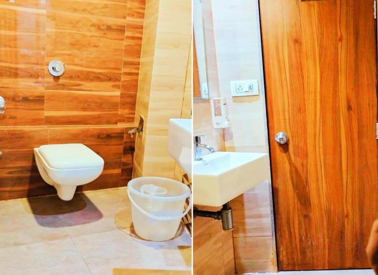 Quarto Economy, Avion Palace