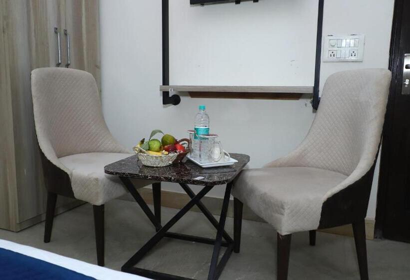 اتاق لوکس, Lyf Corporate Suites Noida Sector 19