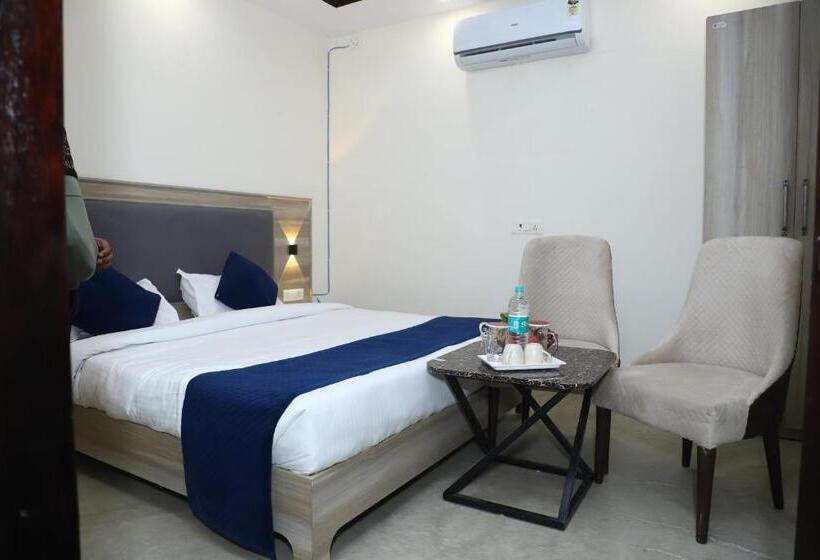 اتاق لوکس, Lyf Corporate Suites Noida Sector 19